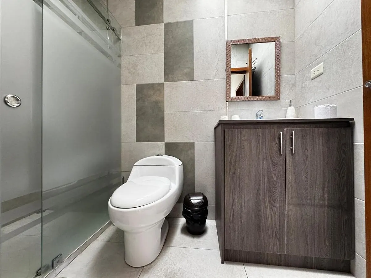 Semesterbostad Villa Gran Encuentro Space And Comfort Y 2 Garages Cuenca