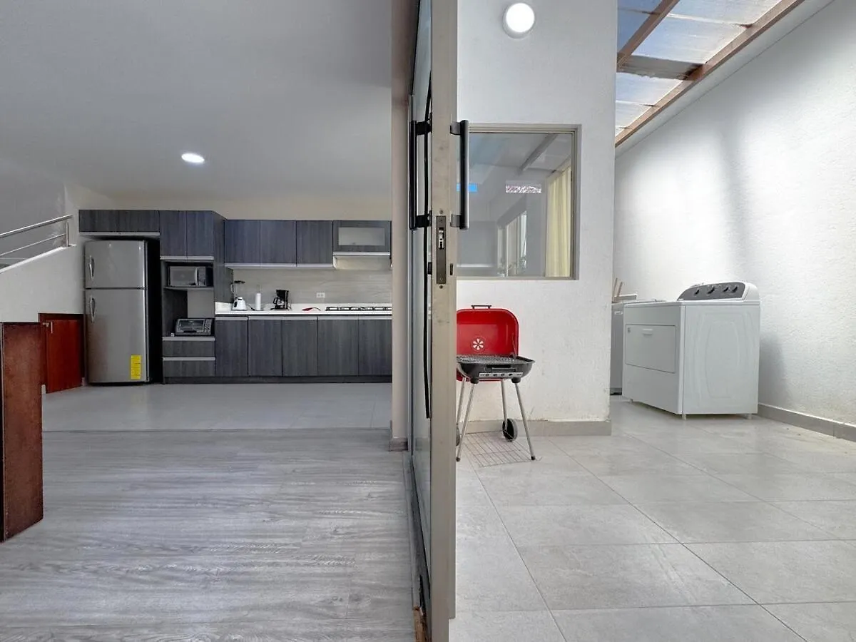 Villa Gran Encuentro Space And Comfort Y 2 Garages Cuenca 0*,